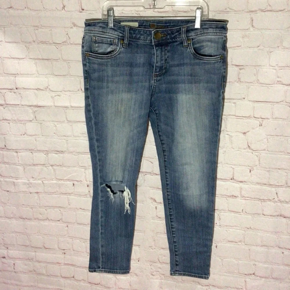 Kut From the Kloth Catherine Slim Boyfriend Distressed Jeans - Size 4 Petite - Picture 1 of 12